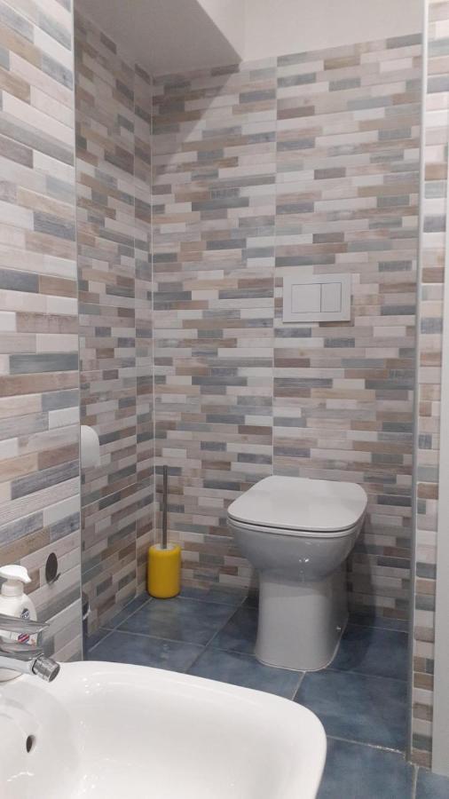 מלון נאפולי New Little House מראה חיצוני תמונה